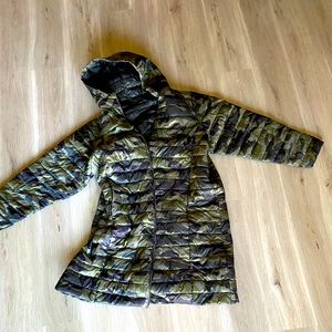 Torrid camo lightweight puffer coat